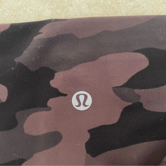 Lululemon wunder under 21” crop heritage camo 365 brown 37821 - Picture 5 of 8
